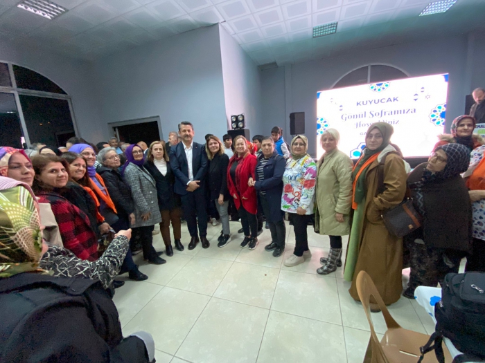 AK Parti’nin Kemalpaşa Adayı Atar, Kuyucak’ta İftar Sofrasını Şenlendirdi