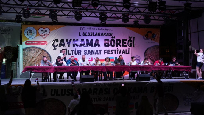 Çaykama Yeme Yarışması renkli görüntüler oluşturdu.