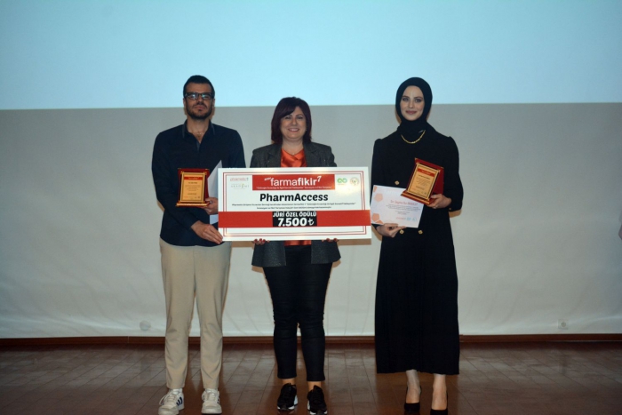 Ege Üniversitesi Eczacılık Fakültesi En İnovatif Eczacılık Fakültesi Seçildi