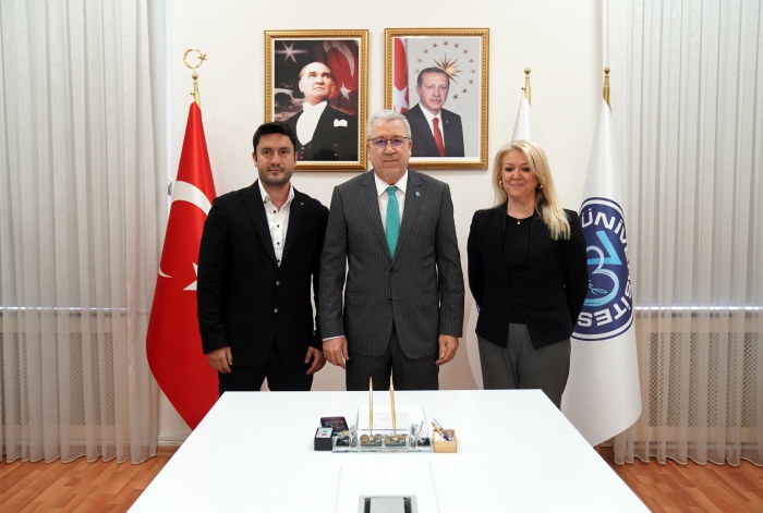 Egeli Akademisyenden KOBİ’lere Sürdürülebilir Pazarlama Rehberi