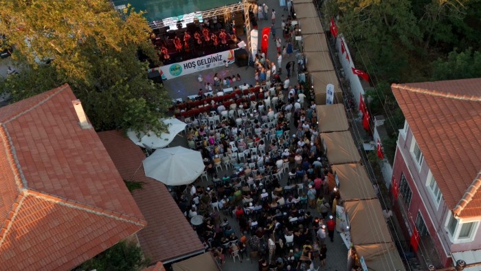Gömeç'te Renkli Başlangıç: 3. Uluslararası Keremköy Festivali Coşkuyla Açıldı