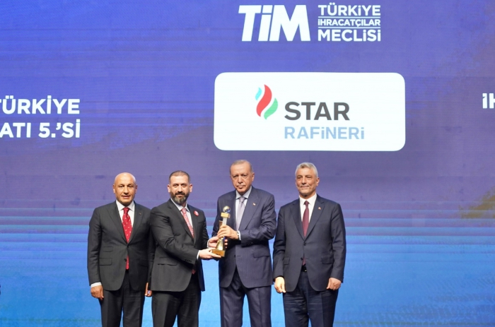 İhracat Şampiyonlarının 11 Tanesi Egeli İhracatçılar Oldu