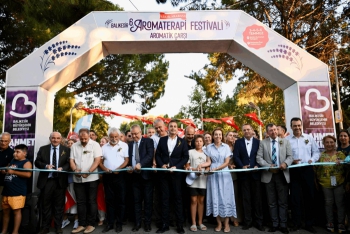 Balıkesir’de Dört Element Bir Alem: Aromaterapi Festivali’nde Bilim, Sanat ve Şifa Buluştu