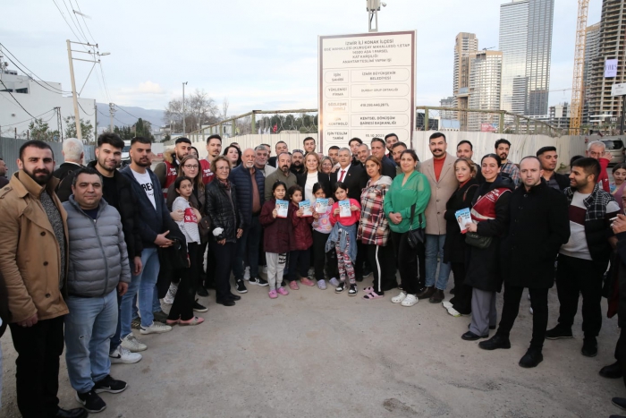 Konak’ta Nilüfer Çınarlı Mutlu Rüzgarı