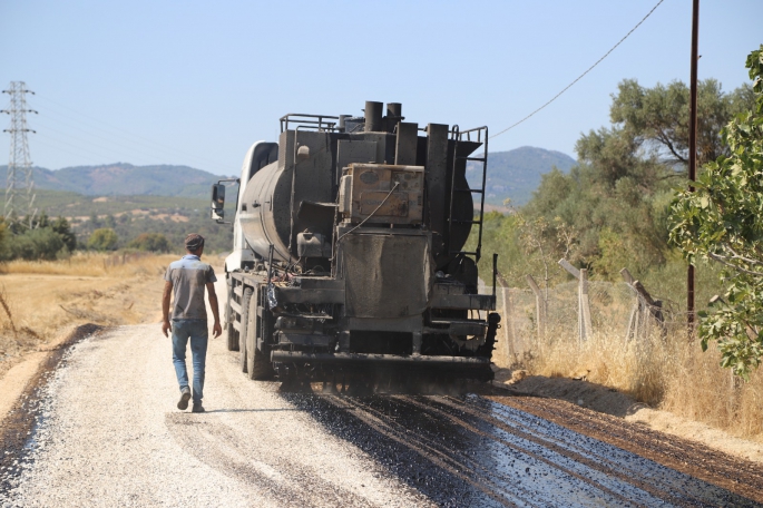 Menderes Belediyesi 5 yeni mahallede asfaltlama yapıldı