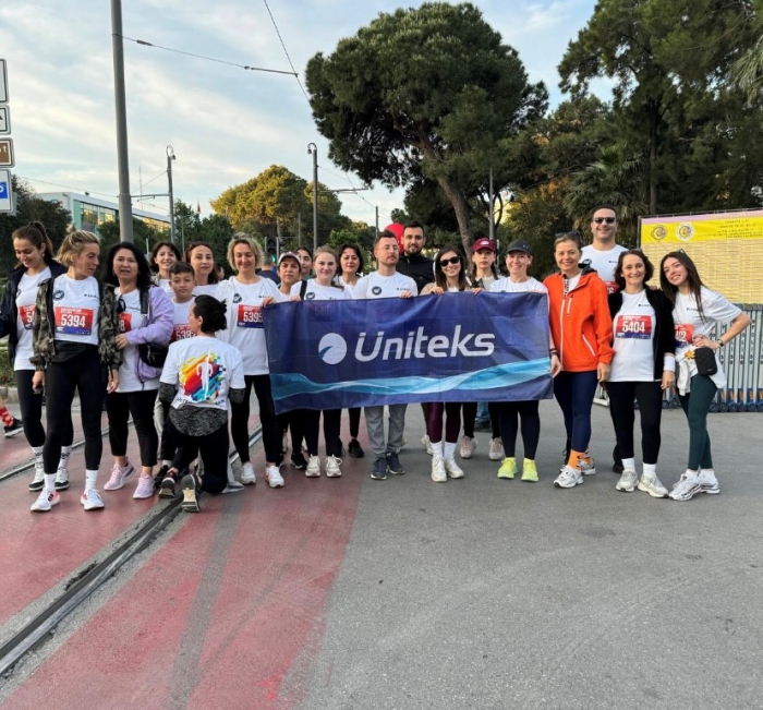 Üniteks Tekstil, Maraton İzmir’de Eğitim Işığını Yakıyor