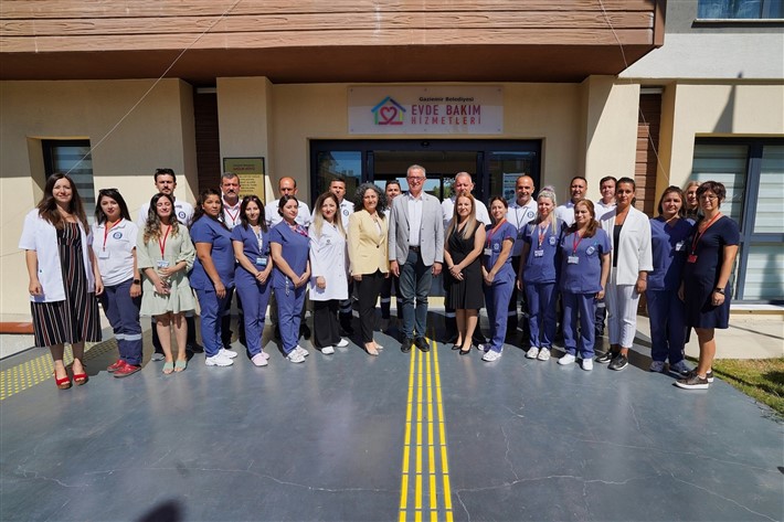 Gaziemir Belediyesi, sağlık hizmetleriyle fark yaratıyor 